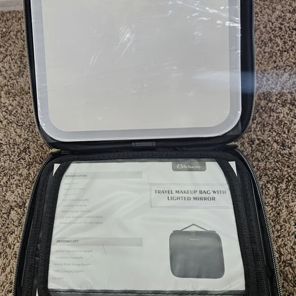 Elegant Black Travel Makeup Bag - Picture 7 of 7